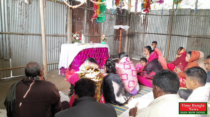 তেঁতুলিয়ায় বড়দিন পালিত, দু’একটি বাড়িতেও দেওয়া হয়েছে সমান বরাদ্দ অভিযোগ উঠেছে